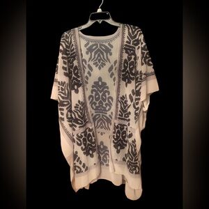 Black and white sheer kimono --one size